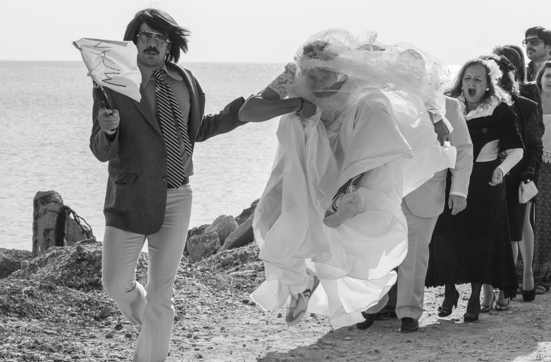 Tonis Sfinos απο τα γυρισματα του βιντεοκλιπ “Παντρεύεται”