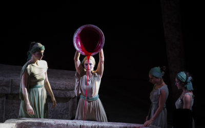 Αρχαίο Αίμα, παράσταση χοροθεάτρου της Σοφίας Σπυράτου, Θέατρο Βράχων