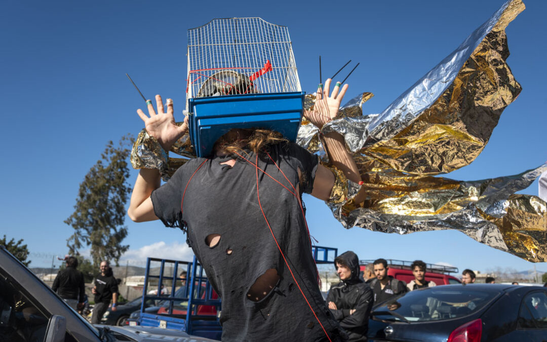 Μεταπτυχιακό “Θέατρο Εκπαίδευση Κοινωνία” του Τμήματος Θεατρικών Σπουδών του Πανεπιστημίου Πελοποννήσου | Δημόσια Επιτελεστική Παρεμβάση Παζάρι ρακοσυλλεκτών Ελαιώνα